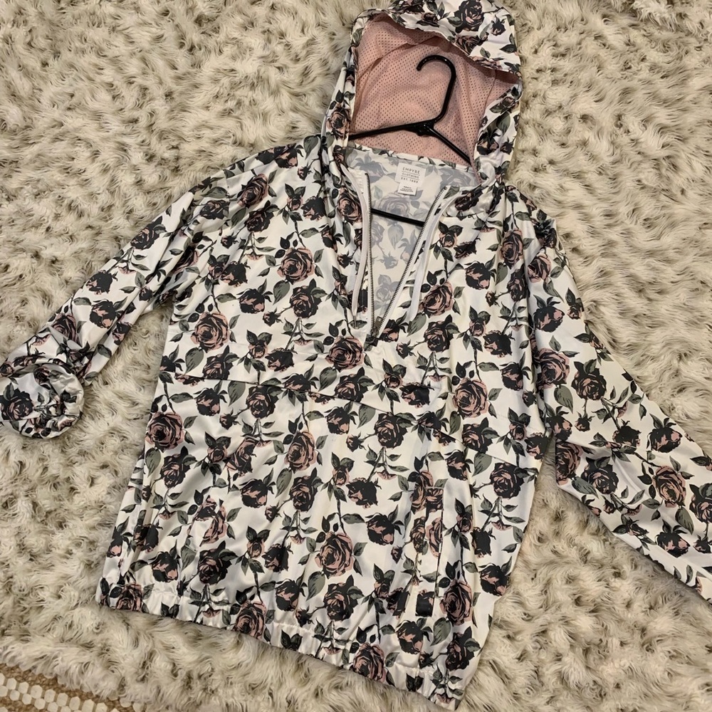 EMPYRE CLOTHING / ZUMIEZ WINDBREAKER